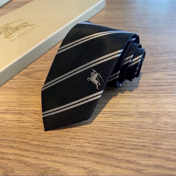 Burberry Men's Tie - Picture 4 of 5